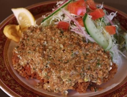 まつばの「元祖納豆かつ」（ブログ「雑貨＆小物 Pocket」より）