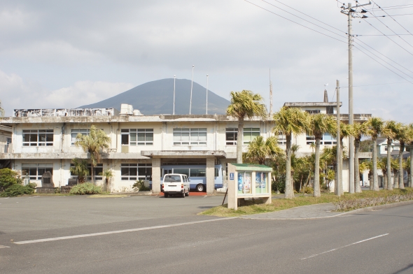 旧・八丈町役場周辺