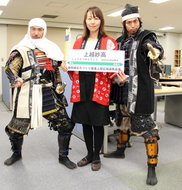 ちなみに「越後上越 上杉おもてなし武将隊」の上杉謙信公、Jタウンネット編集部に来たこともある