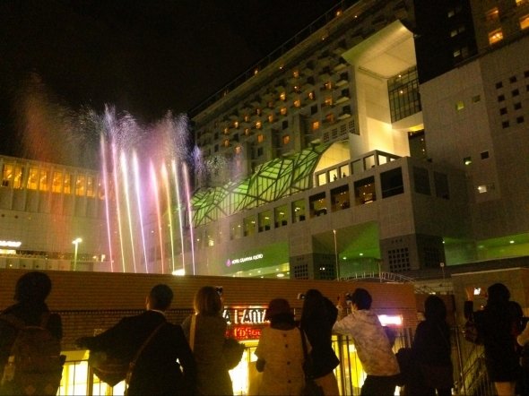 京都駅の「音楽噴水」（写真は筆者撮影。以下同じ）