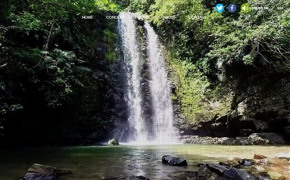 沖縄のパワースポットとしても有名な「ター滝」
