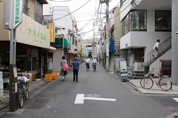 これが、カミキタのメインストリート