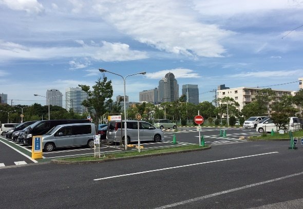 平面駐車場