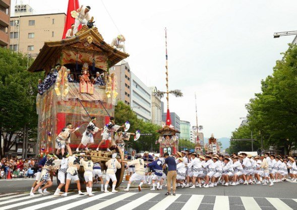祇園祭（クラウドファンディングサイト「Makuake」より）