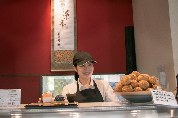 「菓子屋 苺凛香」の藤井真理さん（写真は「南阿蘇の力」Facebookページより）