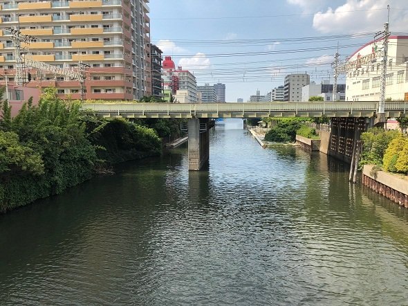 川には独特の怖さがあるように思える（2018年7月記者撮影）