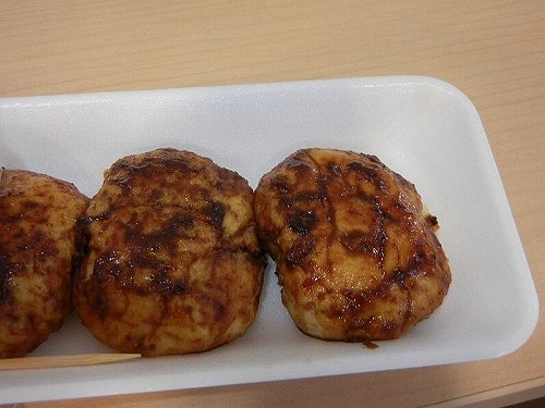 これが焼きまんじゅう（NY066さん撮影, Wikimedia Commonsより）