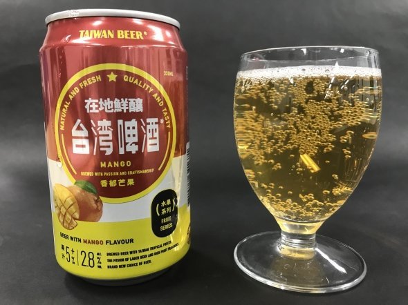 台湾マンゴービール。価格は298円(税込)だ