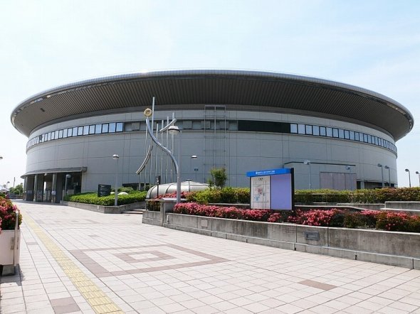 名古屋市南区にある日本ガイシホール(Gnsinさん撮影、Wikimedia Commonsより)