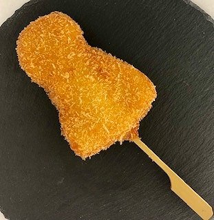 「彦八」前方後円墳串（162円）