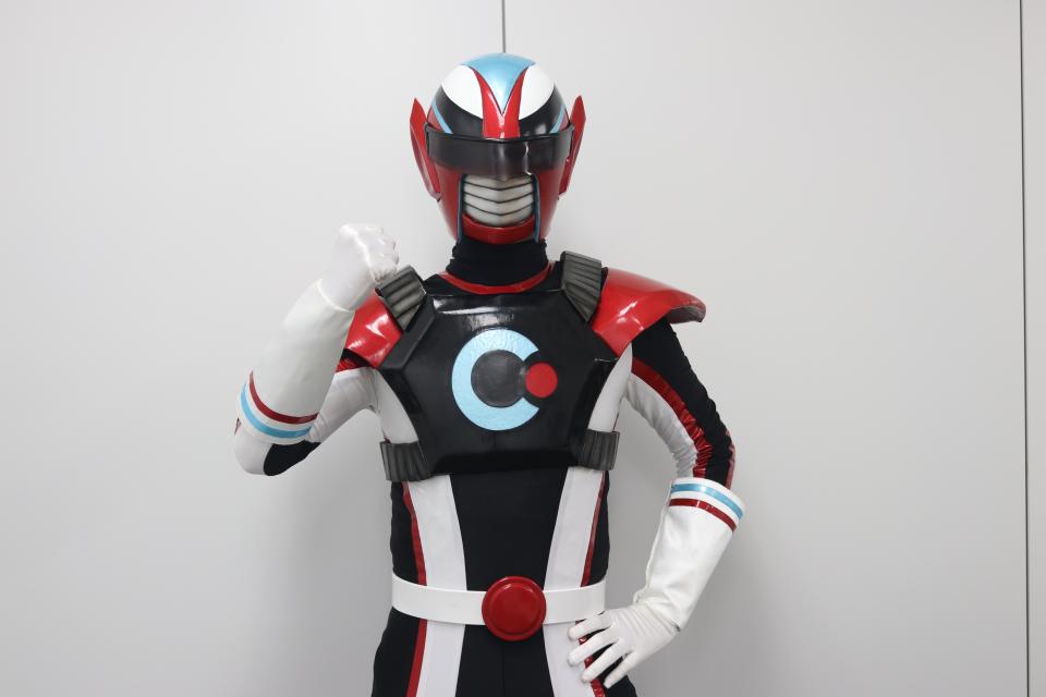 カメラを向けるとバッチリ決めポーズ