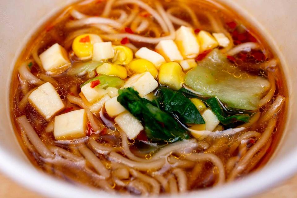 ヴィーガンヌードル 酸辣湯麺