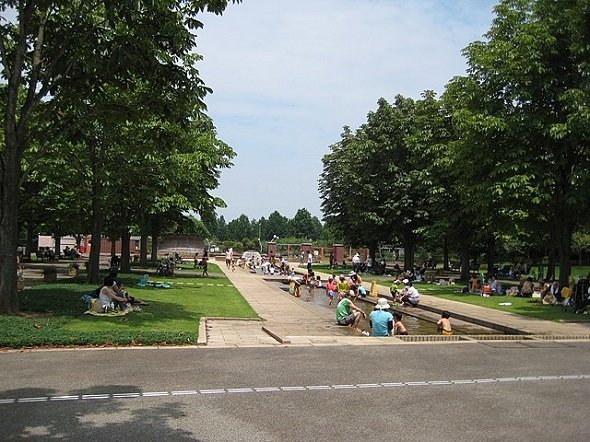 わんぱく公園(Gentle_Heartさん撮影、Wikimedia Commonsより)