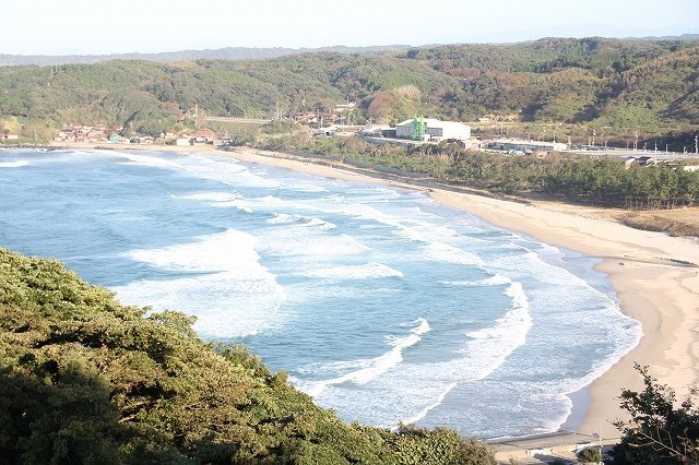 湯梨浜のビーチは綺麗だった(画像は19年11月8日、編集部撮影)