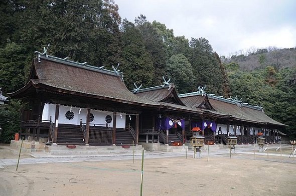 日本第一熊野神社（Reggaemanさん撮影、Wikimedia Commonsより）