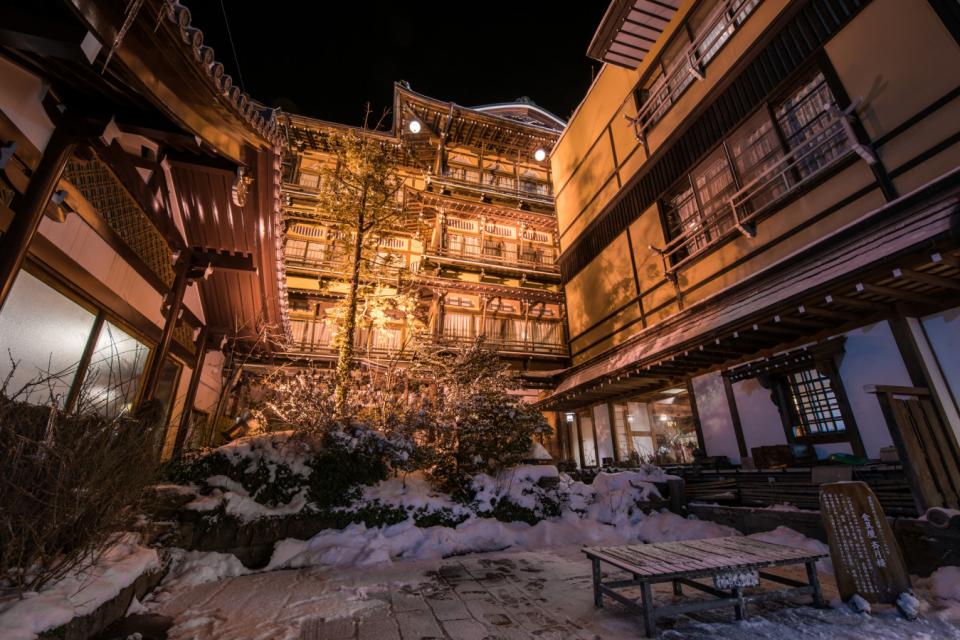 「温泉むすめ×渋温泉トークショーin金具屋」特設サイトより