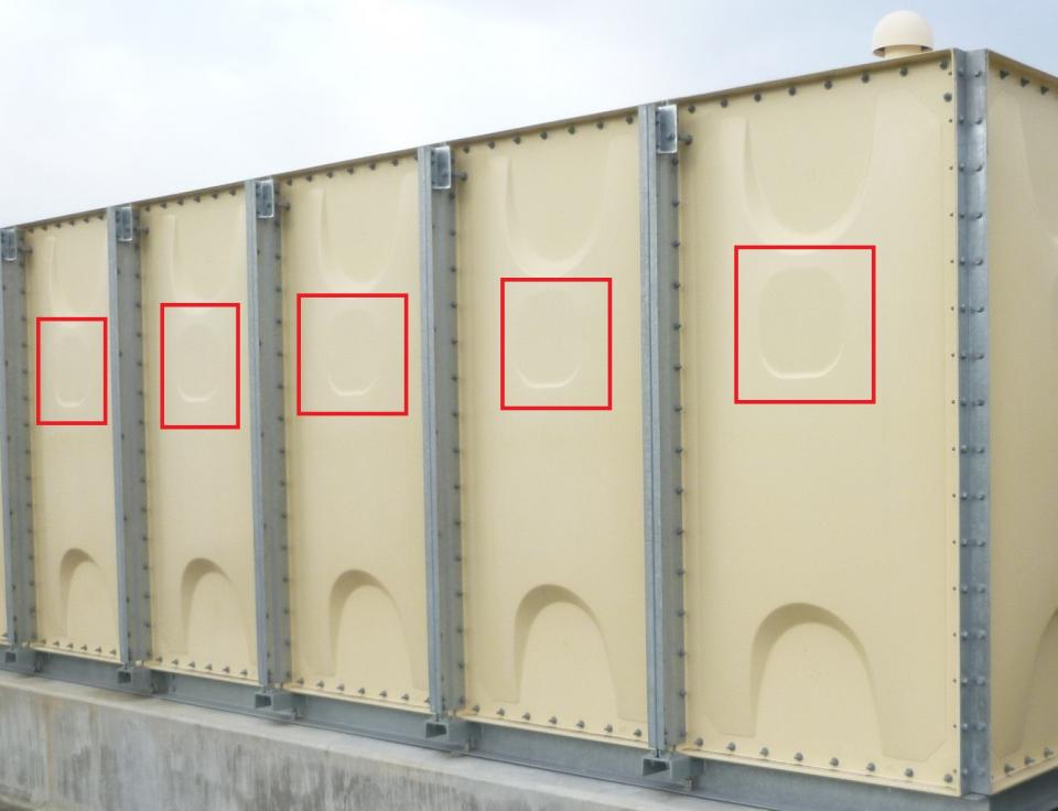 四角模様に注目（画像は編集部で一部加工）