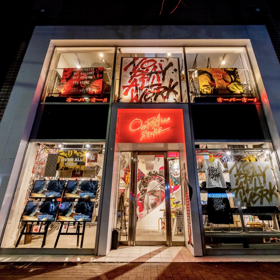 店内がアート空間になっている（画像はOVERALLsより提供）