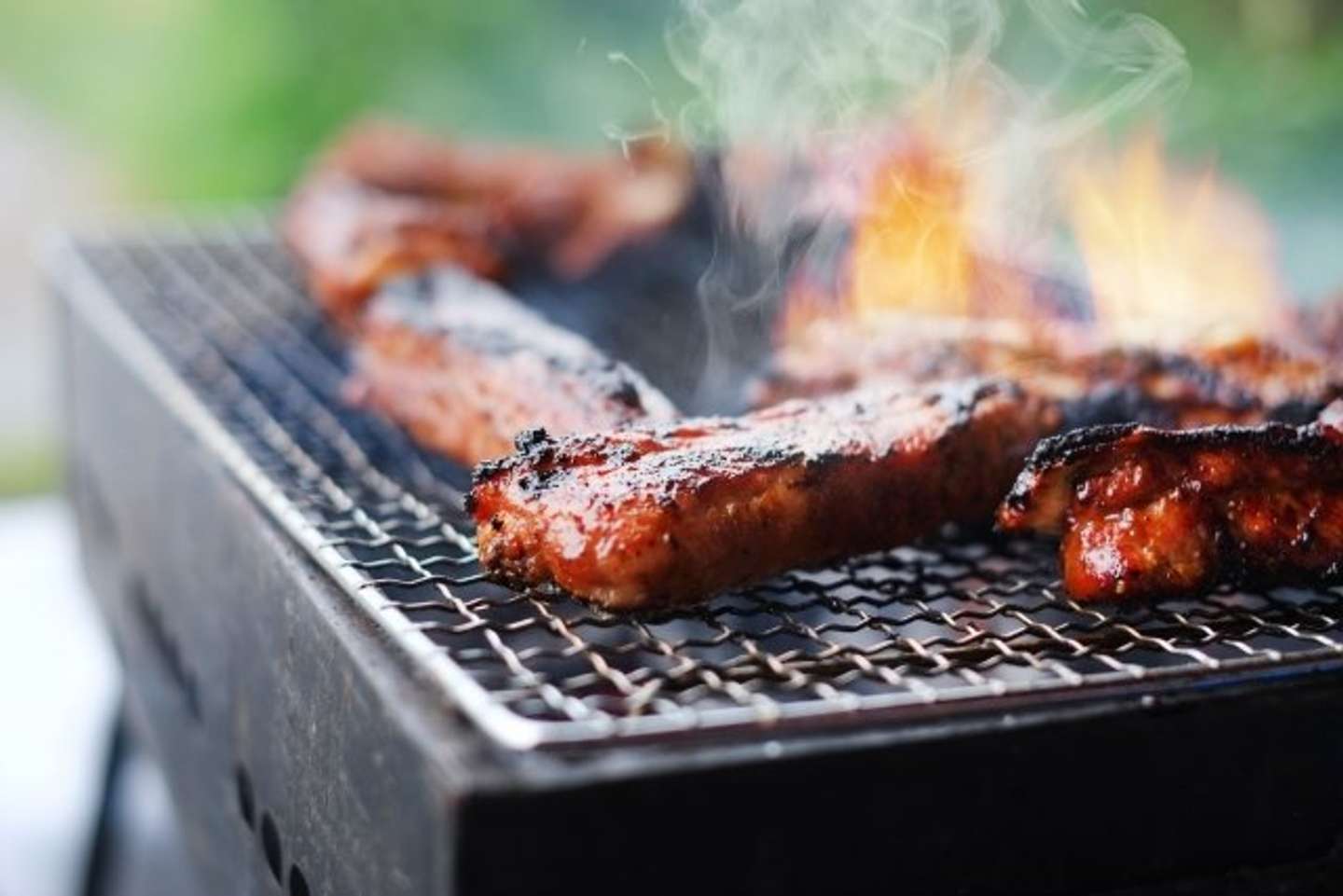 陽気にbbqパーティー 近所は煙まみれ 敷地内だから文句ないだろ は許されるか 大阪府 代女性 全文表示 Jタウンネット