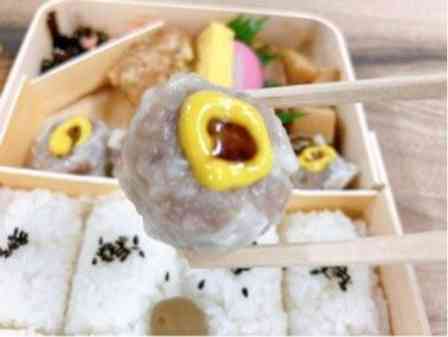 流れおちる醤油をカラシでガード! 崎陽軒社長オススメの「シウマイ弁当」の食べ方、実践してみたら...