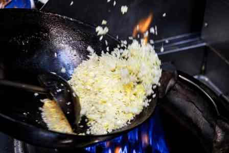 作ったお寿司もチャーハンにしちゃう!? 三重県民の「チャーハン愛」が凄すぎた