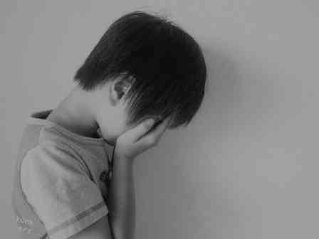 「バスで泣く幼い私の肩を、後ろの男がトントン叩いた。助けてくれると思ったら、信じられない展開に...」(東京都・50代男性)
