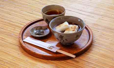 阪神梅田初上陸！　三重の至宝「赤福ぜんざい」期間限定販売に歓喜の声「伊勢に行かんでも食べれるん！？」