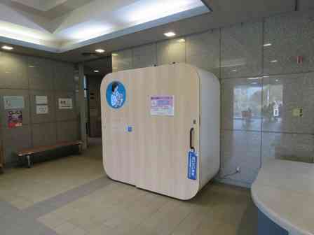 スペースがあれば、どこにでも設置可能　おむつ替えや授乳ができる「ベビーケアルーム」が嬉しい