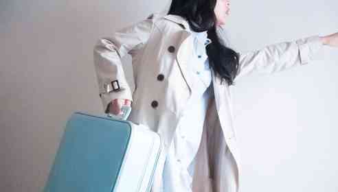 「母だけ乗せた新幹線の出発まであと1分。姉と一緒に大急ぎで追いかけたけど、通り道は人だらけで...」（千葉県・40代女性）