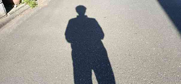 「飲み物を買おうとして小銭を落とした私。自販機の下で這いつくばっていると、後ろから中年男性が...」（神奈川県・50代女性）