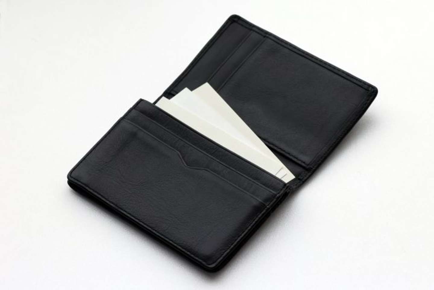 名刺を頼りに電話をしてくれた(画像はイメージ)