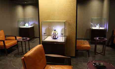美術館、劇場、Barに朝市... 「日本一の旅館」はもはや「旅館」の域を超えていた
