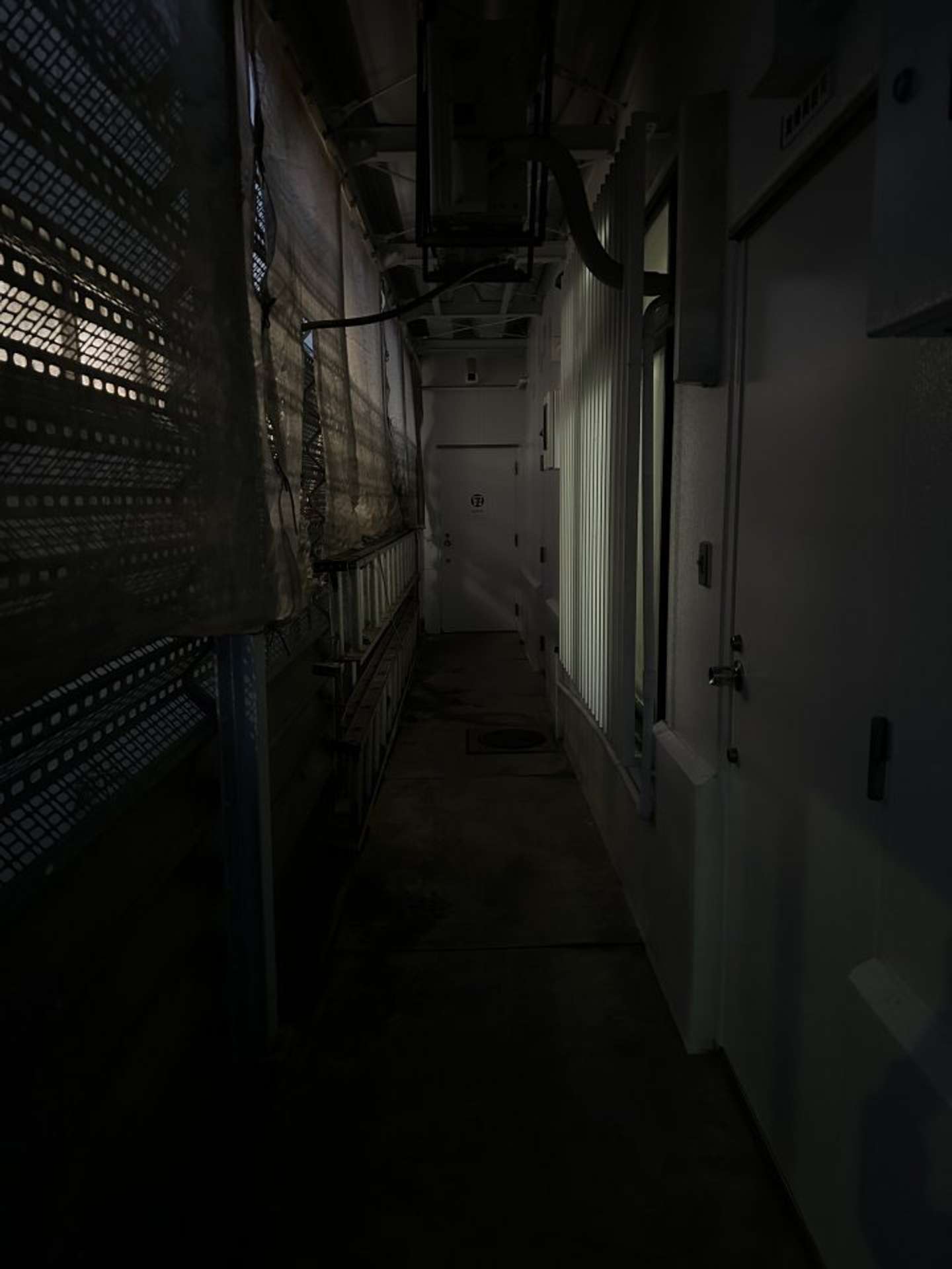 薄暗くて不気味な通路（画像提供：ぬる8＠null8さん）