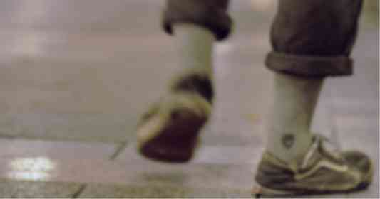 「公園で凧あげをしてたら、ホームレスが近付いてきて...」　4人家族を驚かせた男の「提案」とは