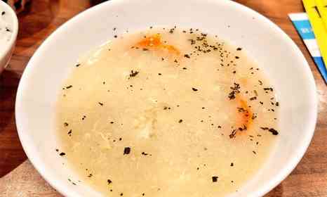 「何が何だか分かりませんでした」　夫が作ったスープの底に「まさかのモノ」が沈んでた件