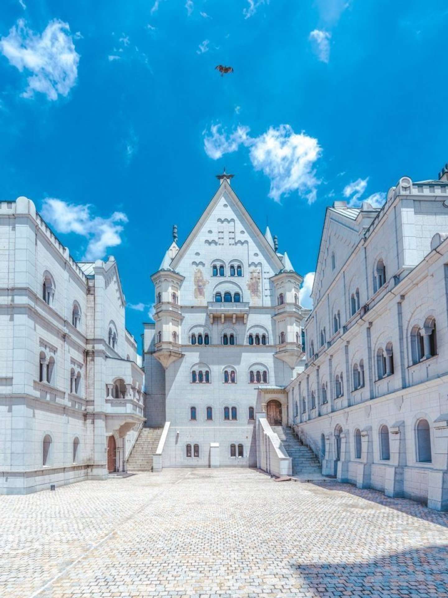 そっくりである（画像はめかぶ＠aybenaさんの投稿より、再掲）