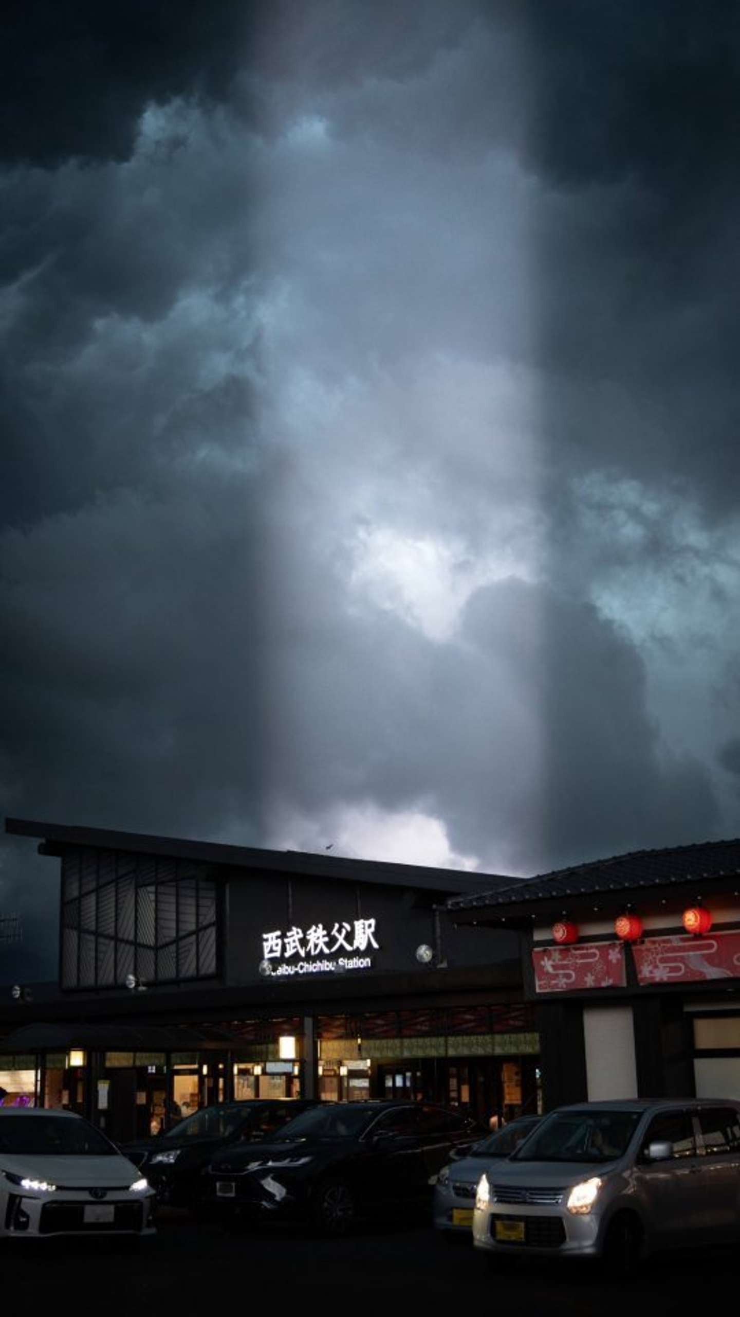 何が降臨するの...？（画像はうなふぃす＠unafis_oneさんの投稿より）