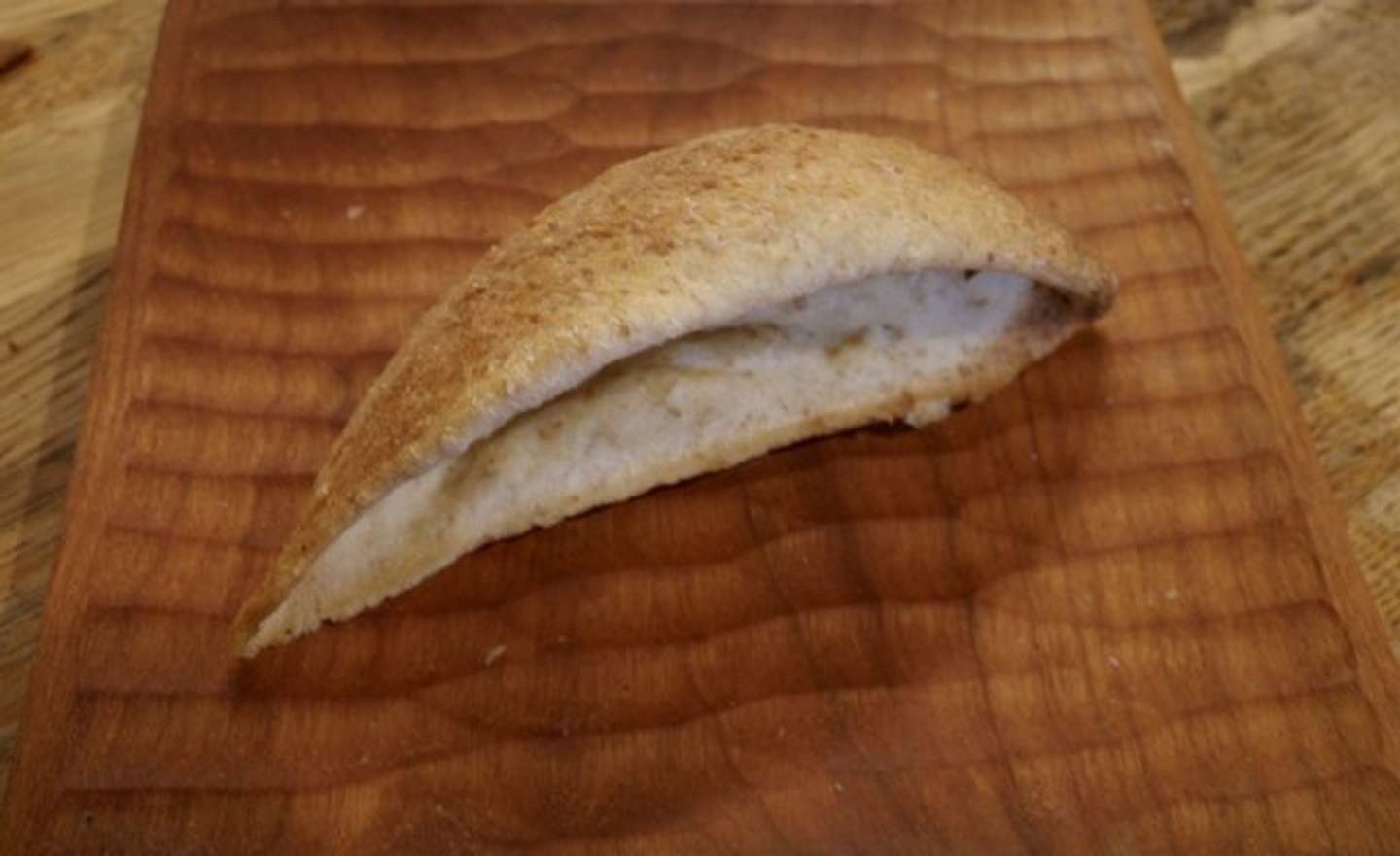 「たれパン」の中身（画像はかに＠t_yuukoさんの投稿より）