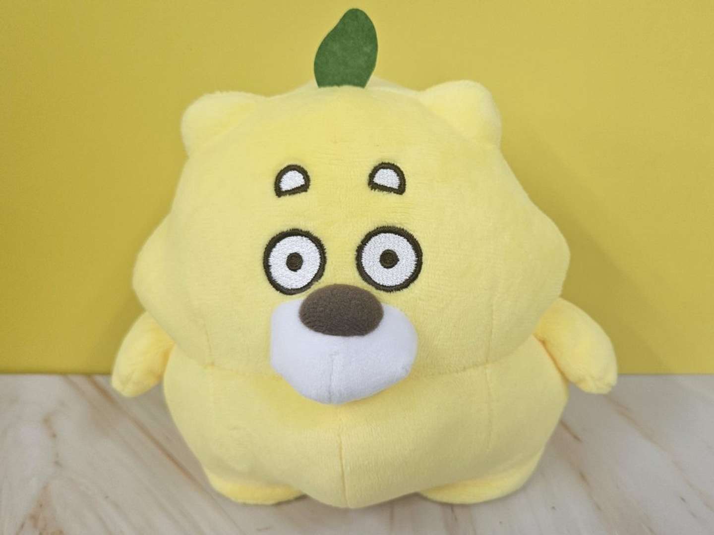 記者が購入した編集部にいるひろくま（ぬいぐるみ）（画像は編集部撮影）