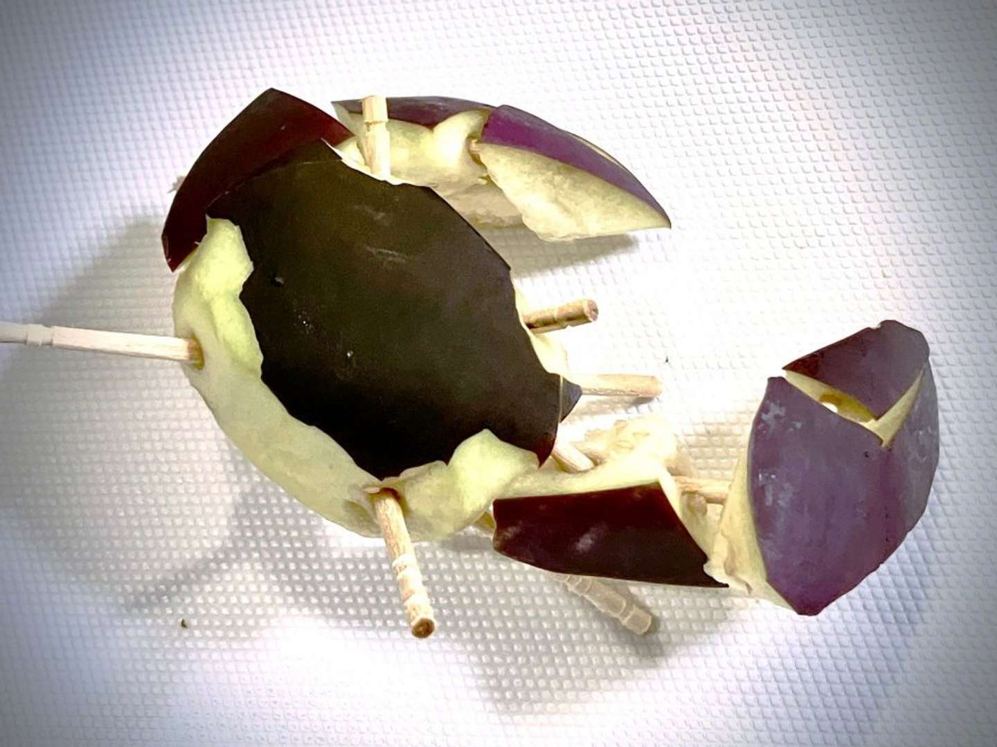 暴れカニ男（＠toru_kuroda）さんの2024年の投稿より