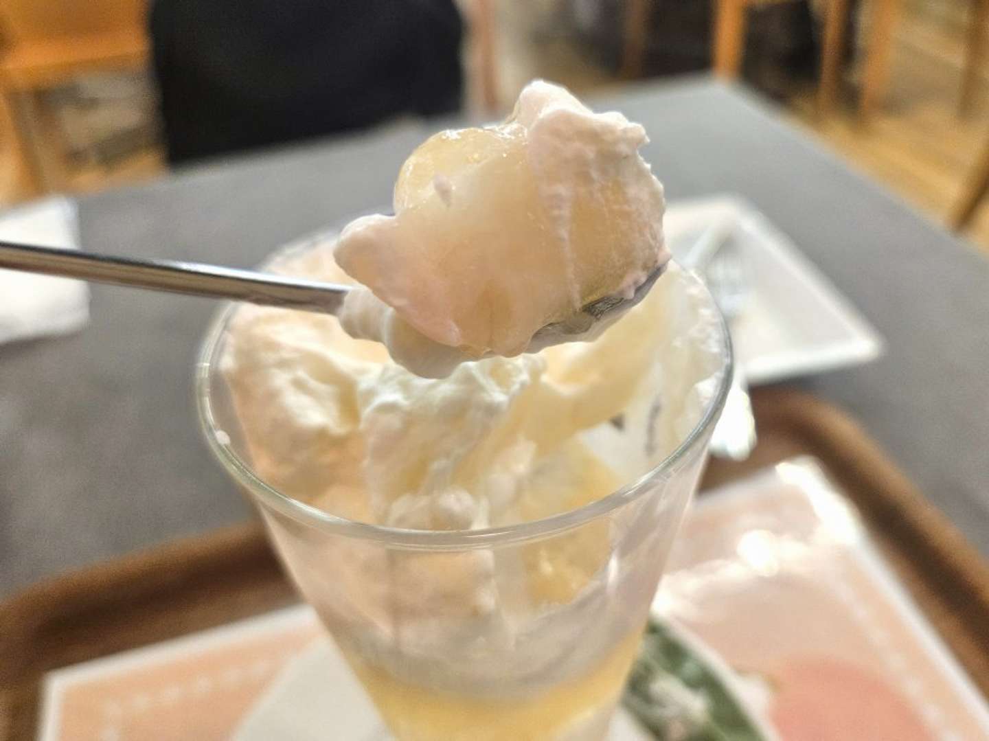 カット白桃、大きい！（画像は編集部撮影）