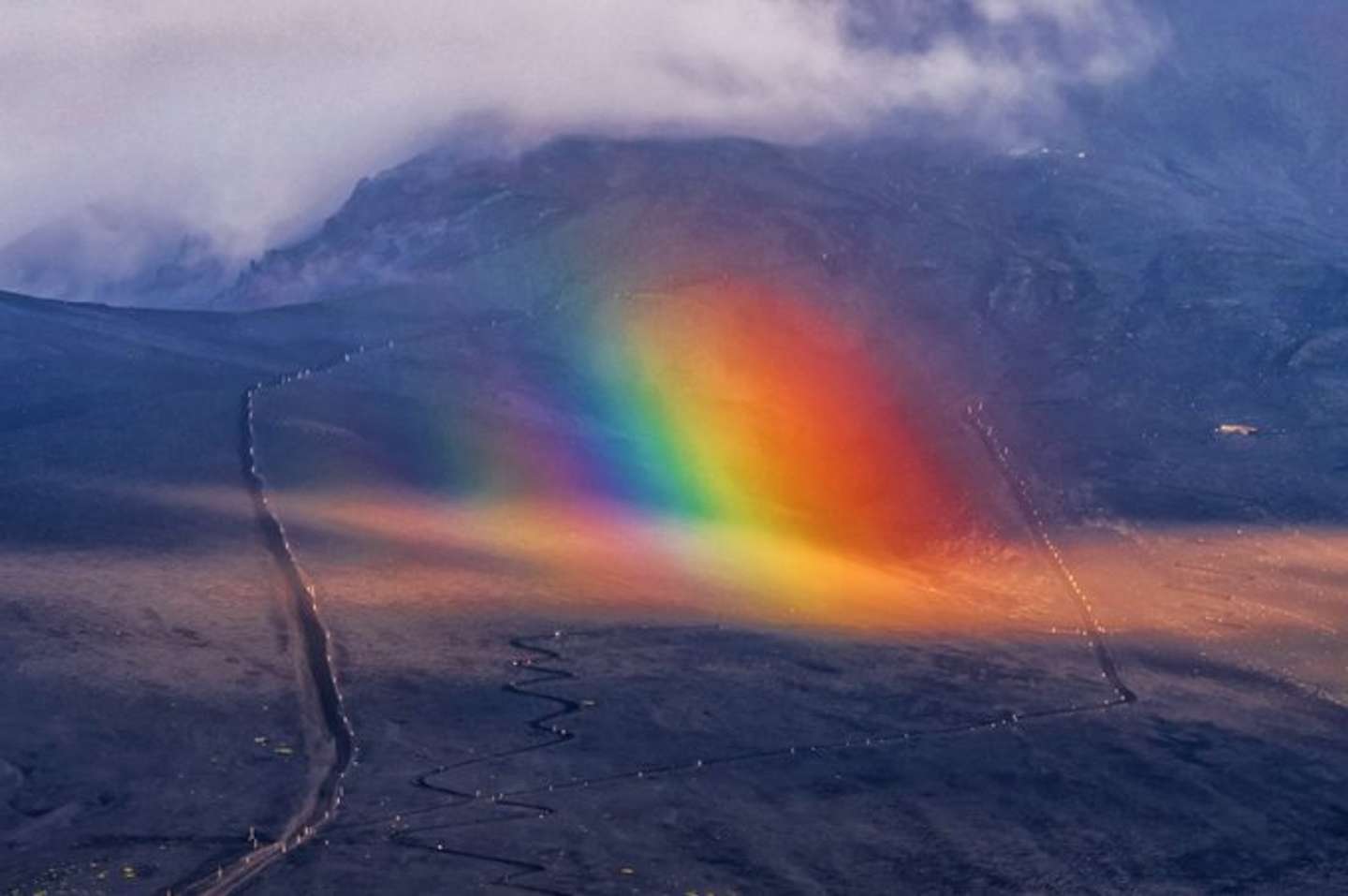 短い虹だった（画像はTaitan＠taitan21さんの投稿より）