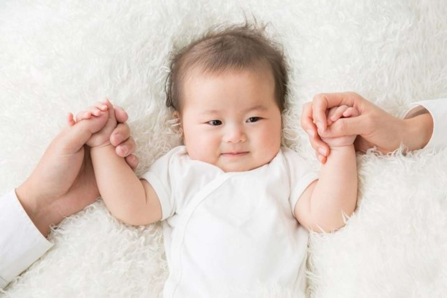 二人、同じ目線で(画像はPhotoACより)