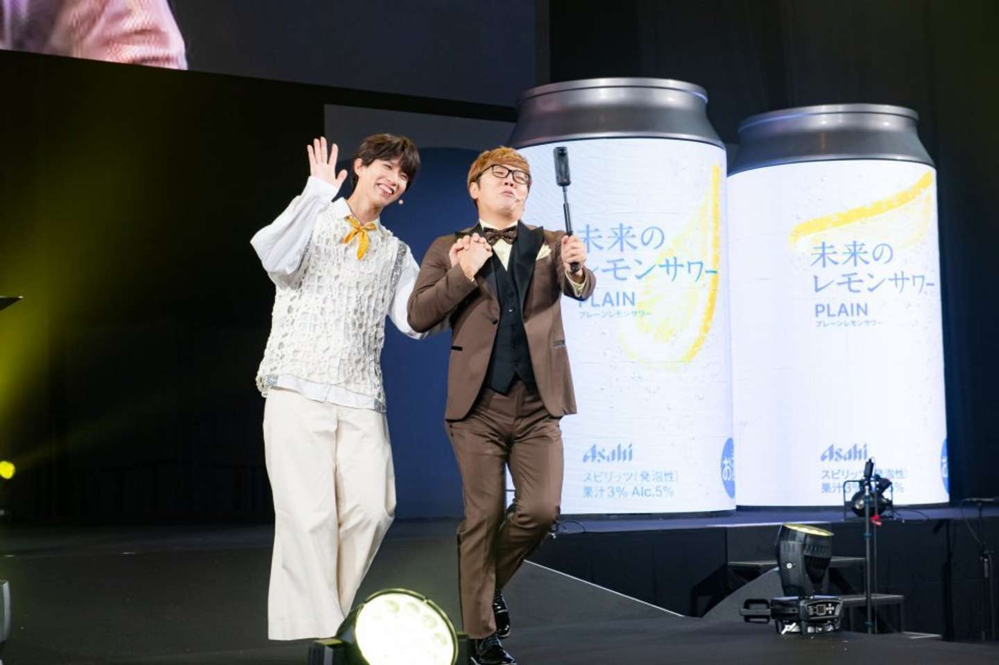 世界記録に挑戦したHIKAKINさん、はじめしゃちょーさん（画像はプレスリリースより）