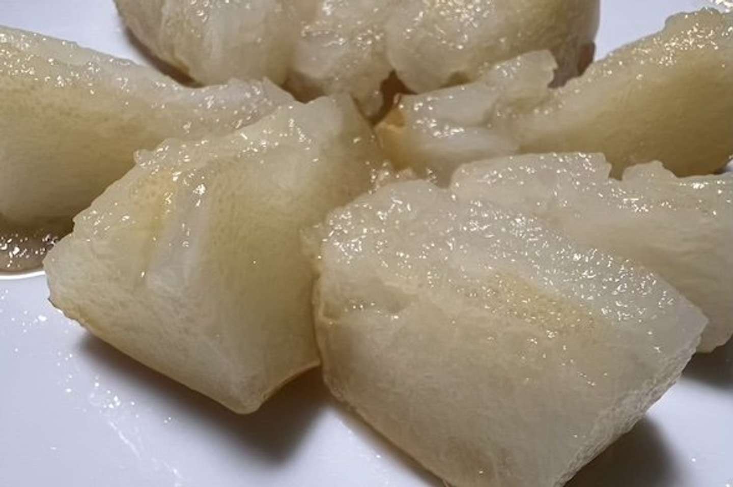 電子レンジで加熱した梨の果肉（写真：Jタウンネット記者）
