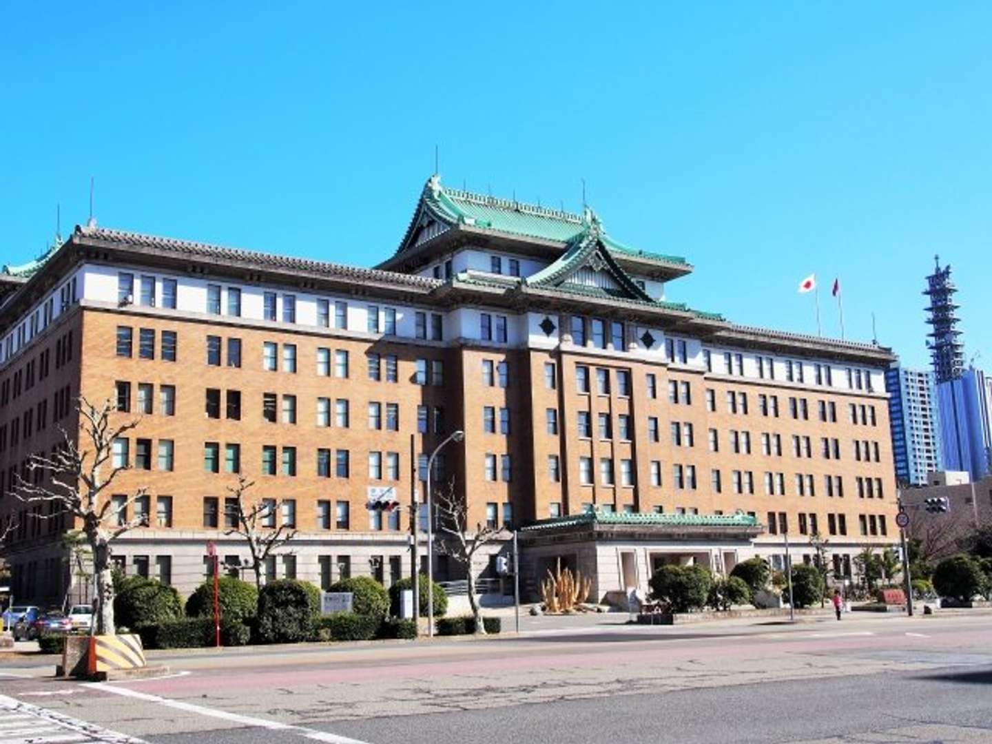 愛知県庁（photoACより）