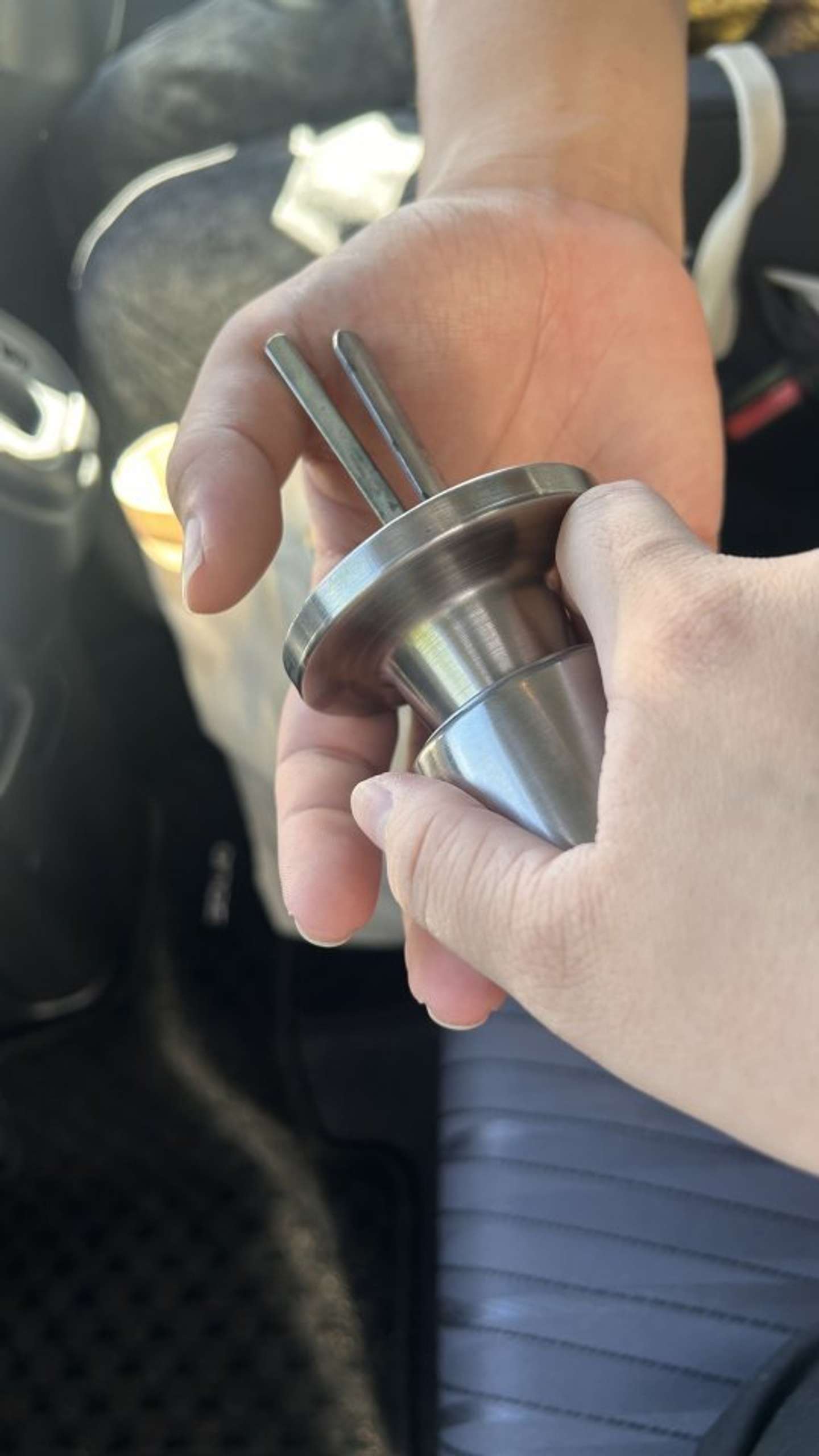 別れ（画像は伊達巻子（＠datemaki_oic）さん提供）