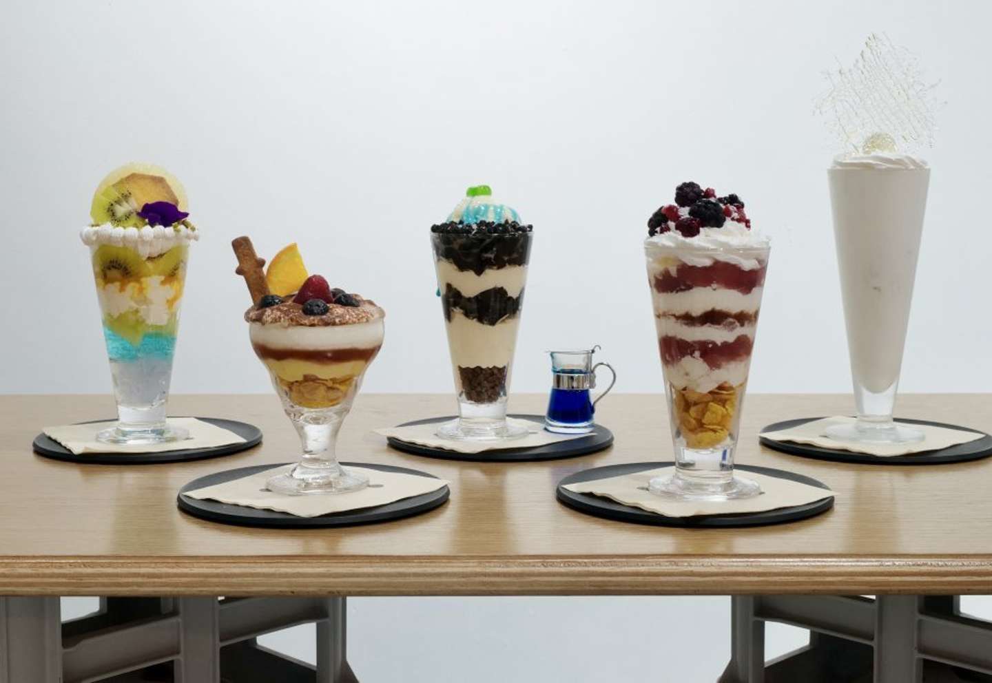 東京・虎ノ門で期間限定パフェ5種完食したった！ 各地の「灯台