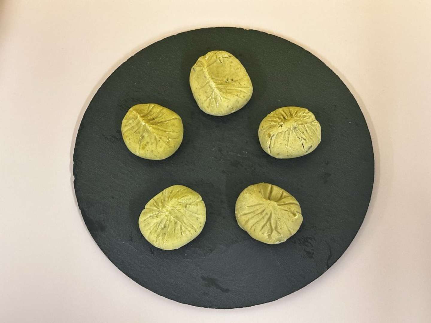 中津川の栗きんとん（編集部撮影）