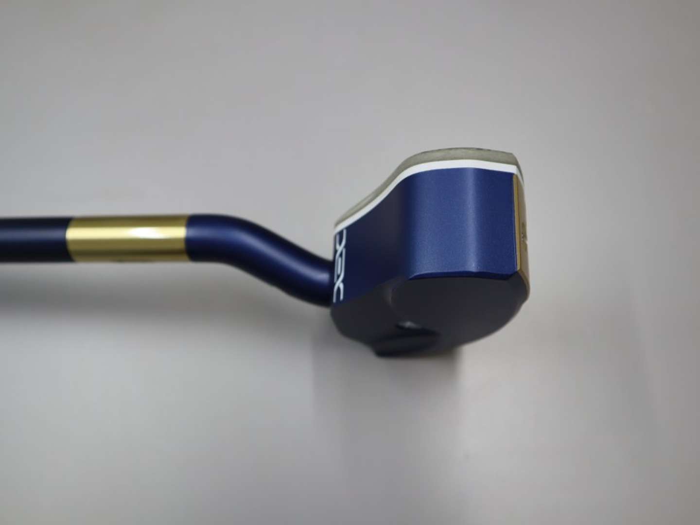 特徴的な形状のシャフト